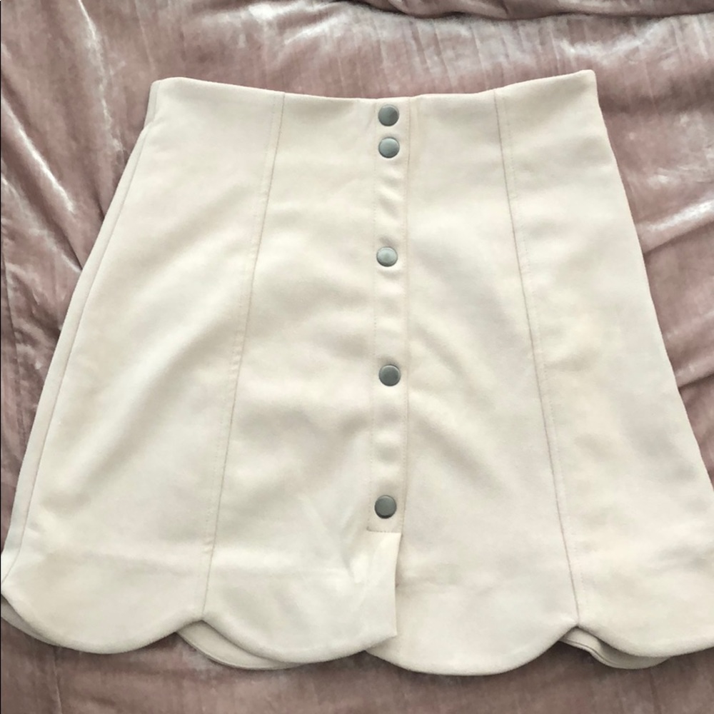 Button suede skirt